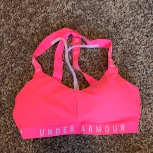 Like new hot pink underarmour sports bra